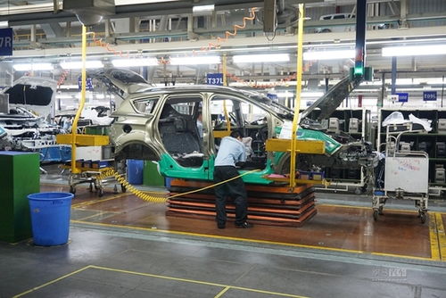 翼虎車主回娘家 走進(jìn)工廠，見證垃圾打撈船的誕生